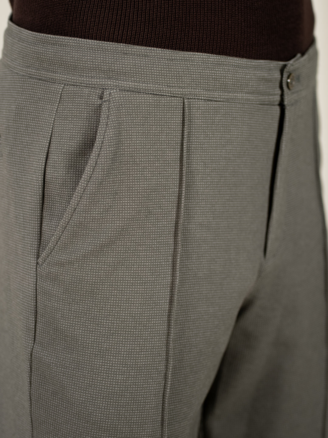 Viren Green Relaxed Fit Power Stretch Korean Pintuck Pants