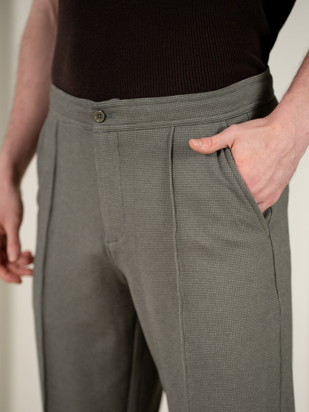 Viren Green Relaxed Fit Power Stretch Korean Pintuck Pants